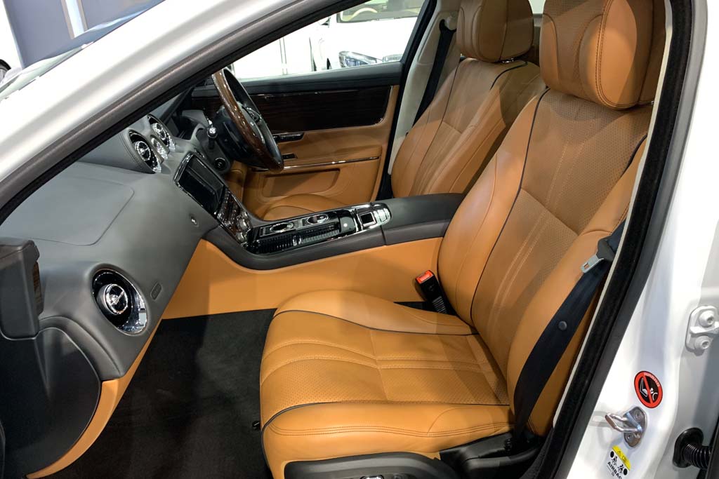 Jaguar XJL "Portfolio"