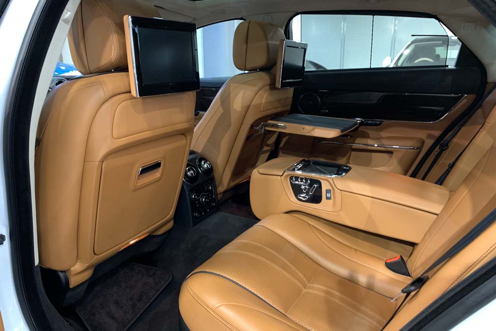 Jaguar XJL "Portfolio"