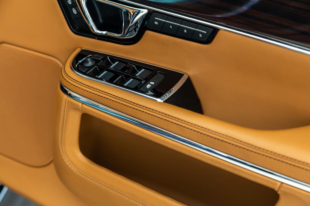 Jaguar XJL Portfolio