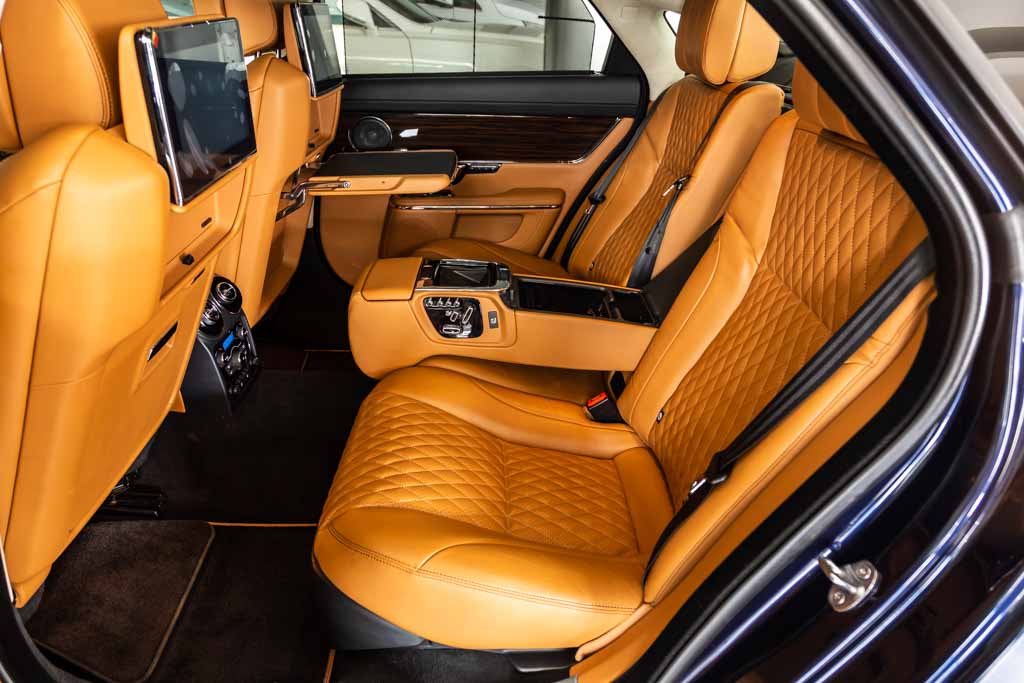 Jaguar XJL Portfolio