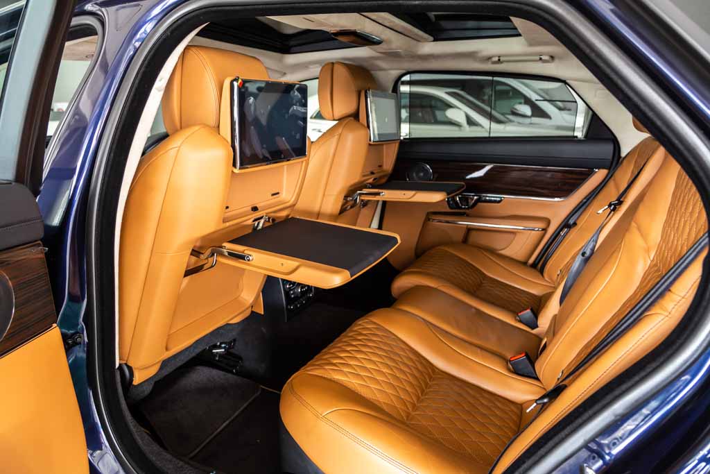 Jaguar XJL Portfolio