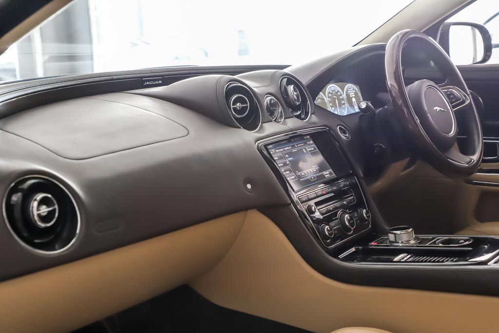 Jaguar XJL Portfolio