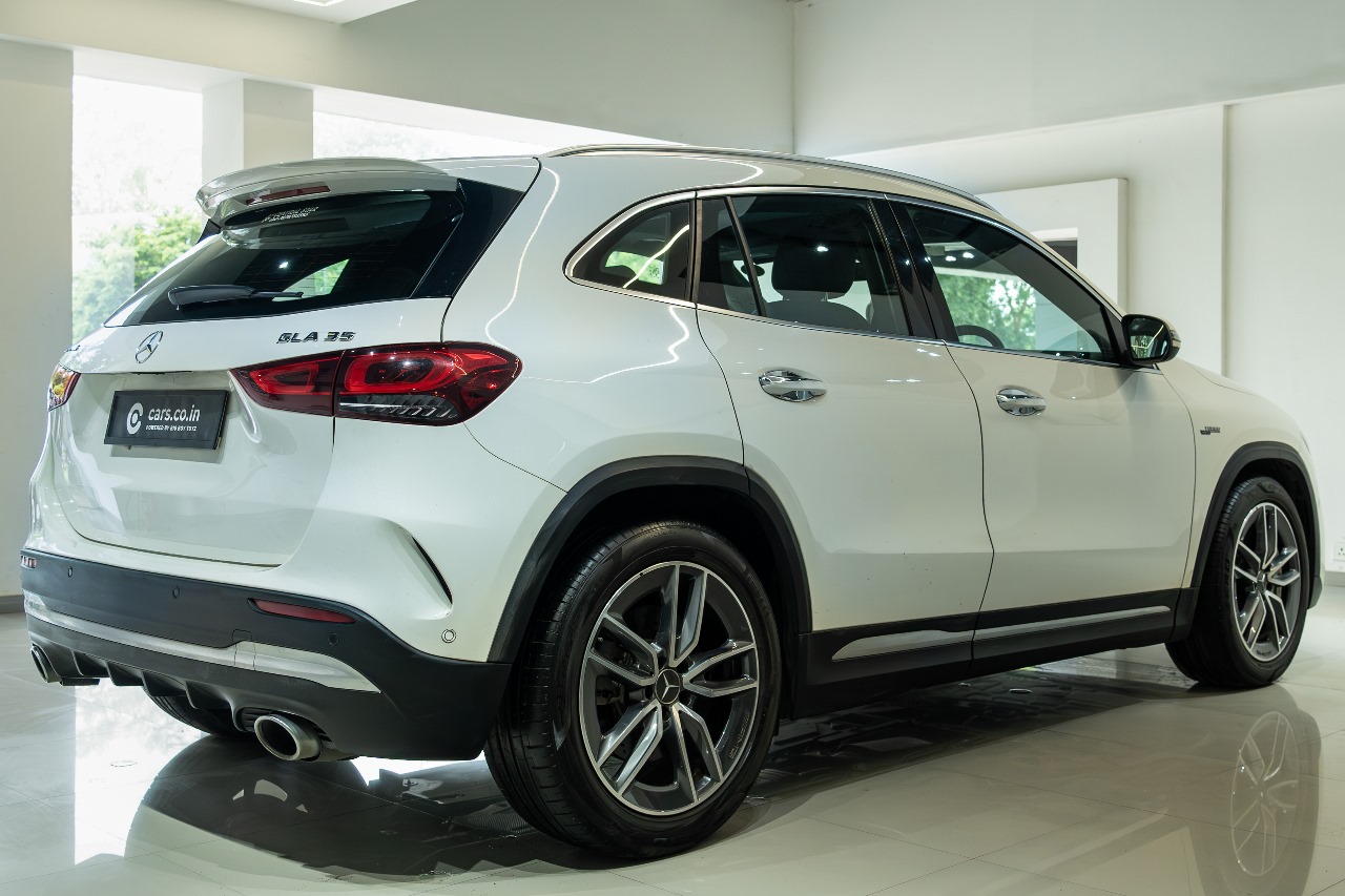 Mercedes AMG GLA 35 4matic