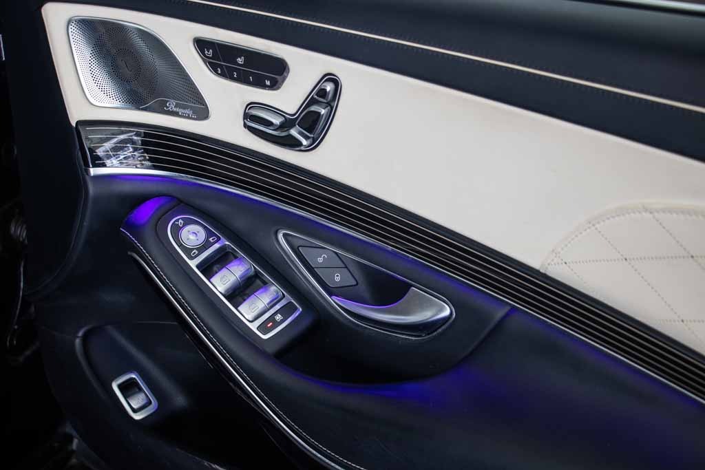 Mercedes Maybach S560