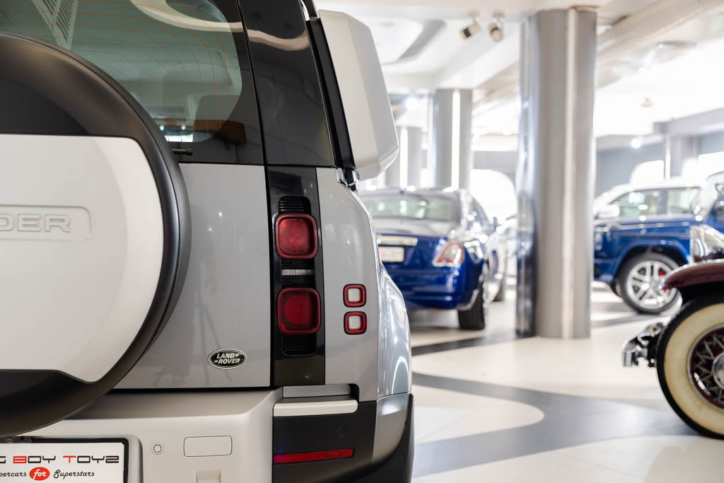 Land Rover Defender 110 P300 HSE