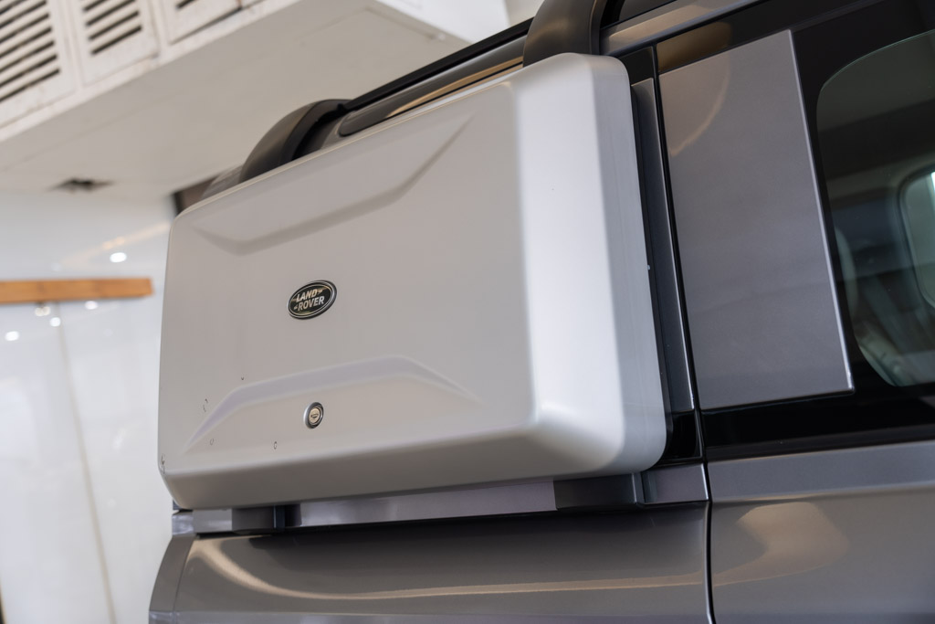 Land Rover Defender 110 P300 HSE