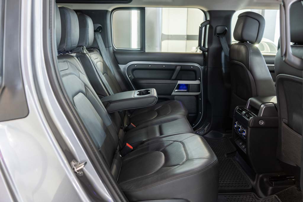 Land Rover Defender 110 P300 HSE