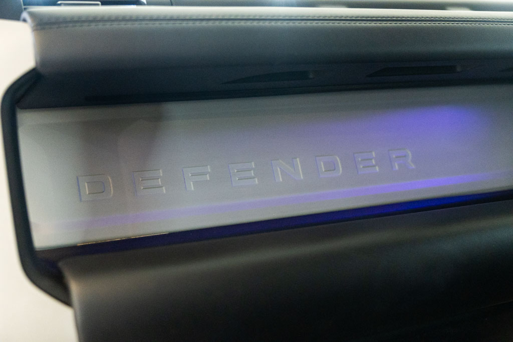 Land Rover Defender 110 P300 HSE