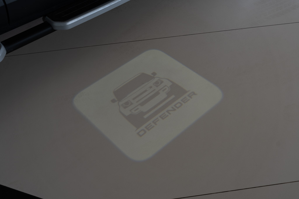 LAND ROVER DEFENDER 110 P300 HSE