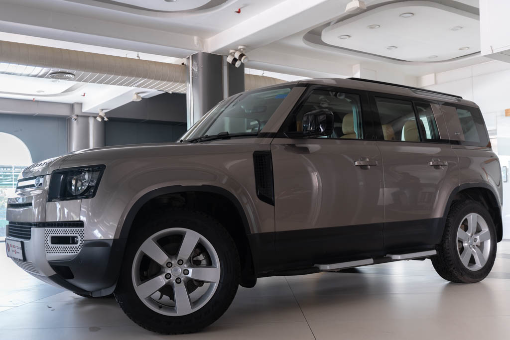 LAND ROVER DEFENDER 110 P300 HSE