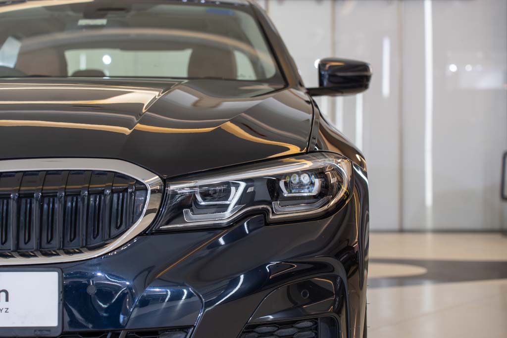 BMW 330LI GRAN M SPORT