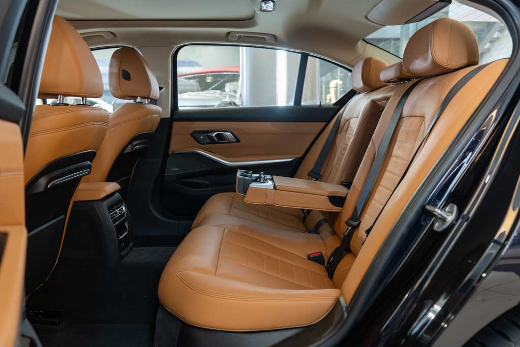 BMW 330LI GRAN M SPORT