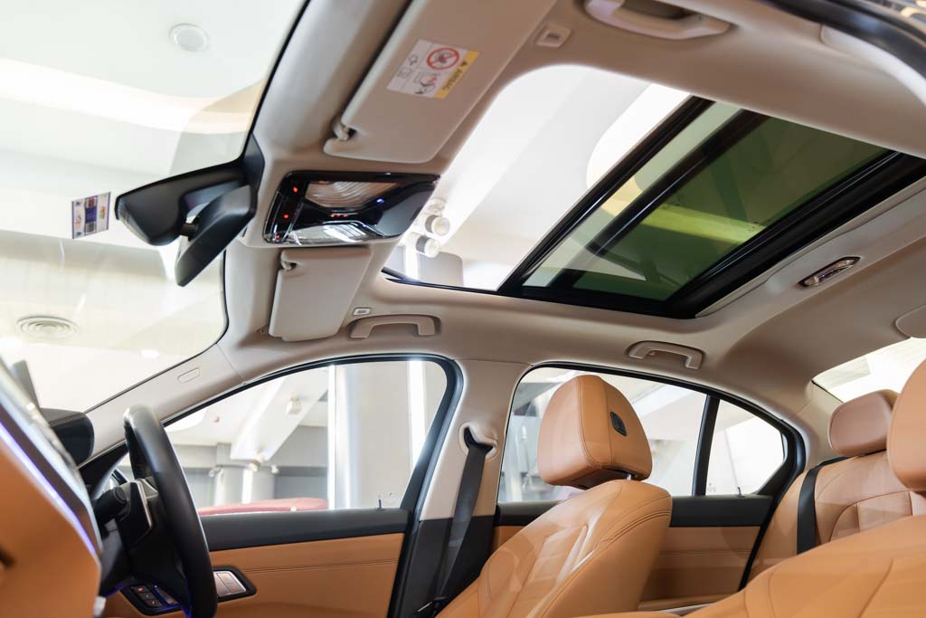 BMW 330LI GRAN M SPORT