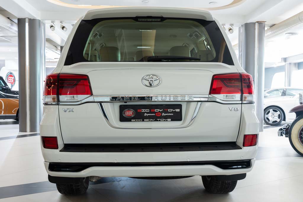 TOYOTA LAND CRUISER LC200 VX