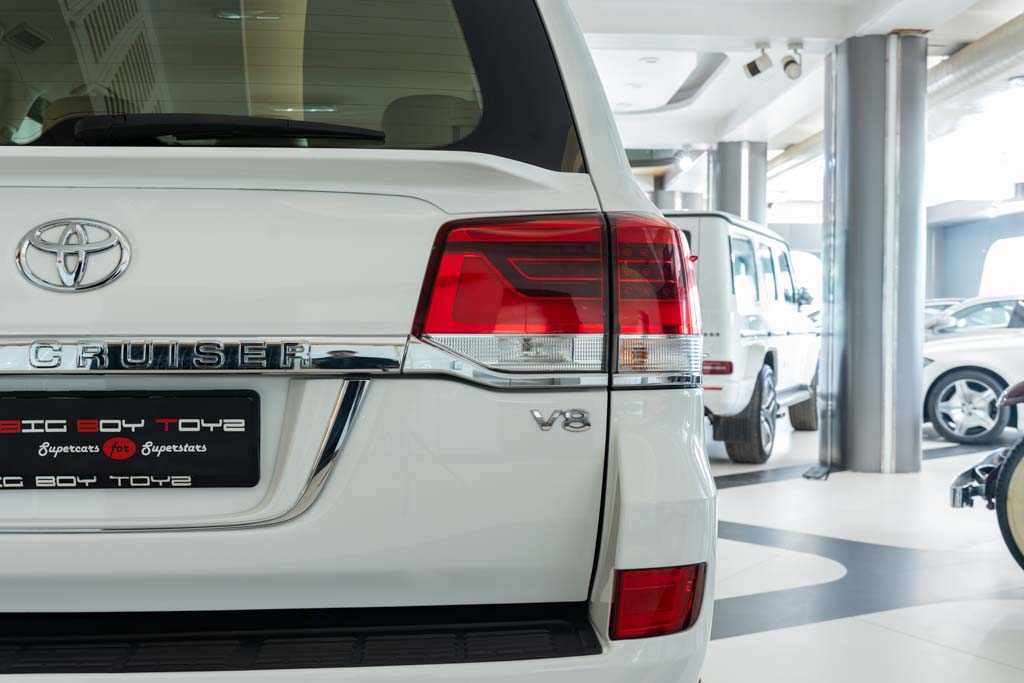 TOYOTA LAND CRUISER LC200 VX