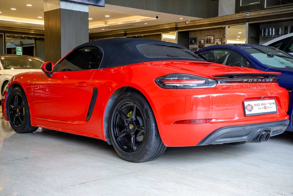 Porsche 718 Boxster
