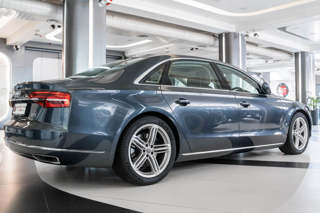 Audi A8L W12