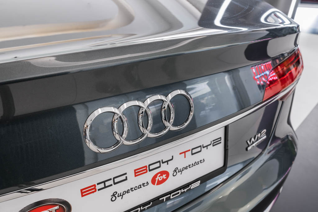 Audi A8L W12