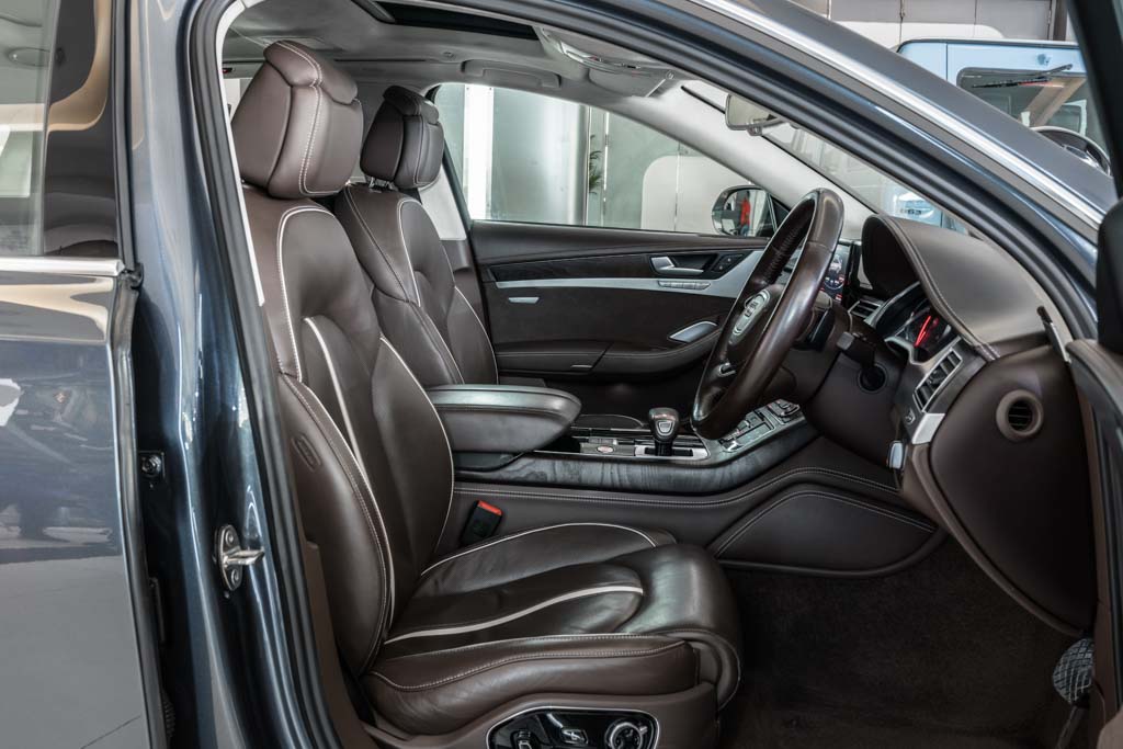 Audi A8L W12