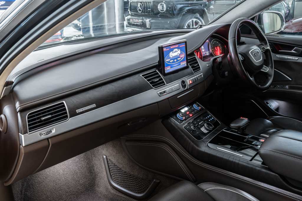 Audi A8L W12