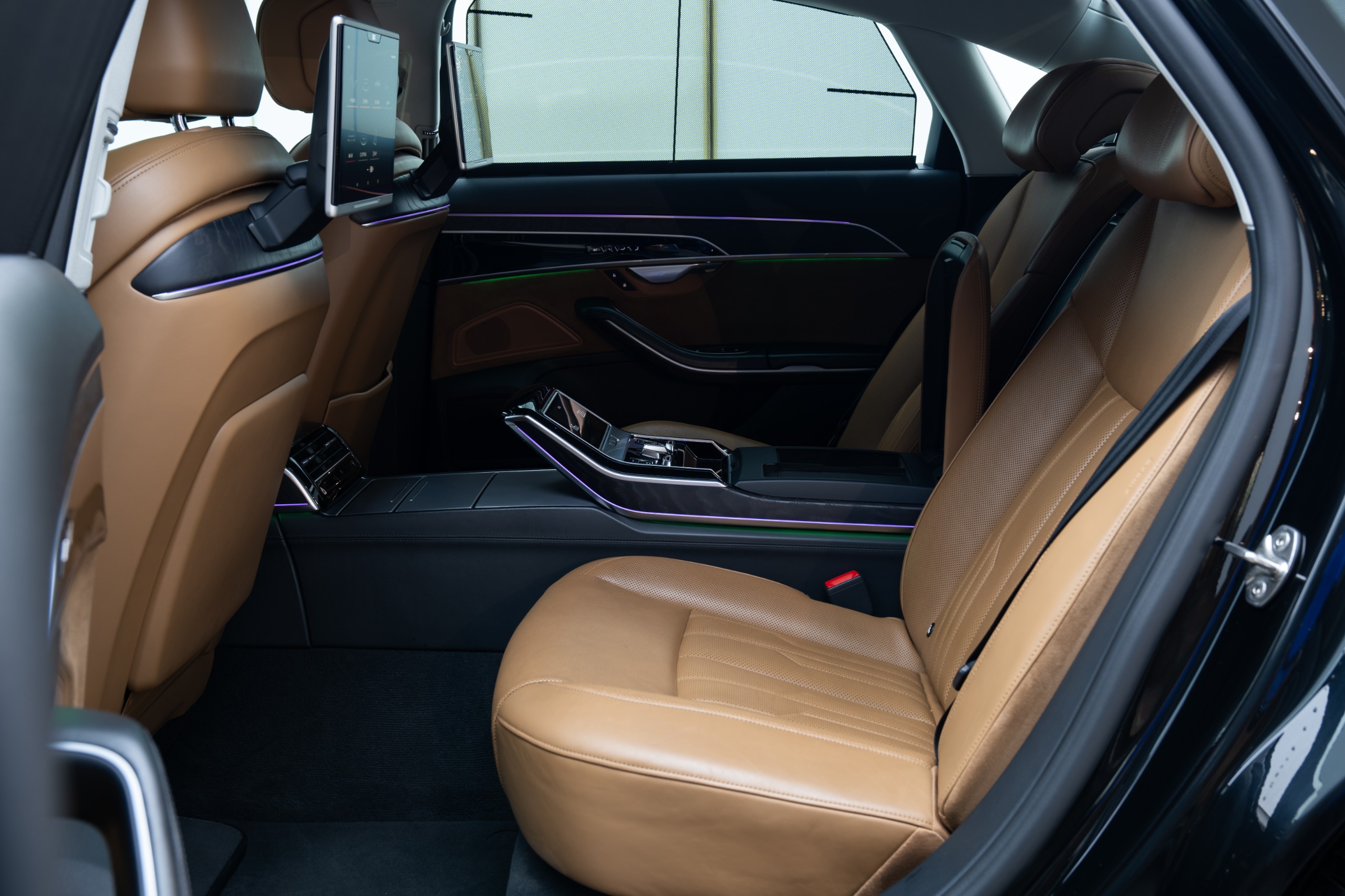 AUDI A8L 55 TFSI QUATTRO