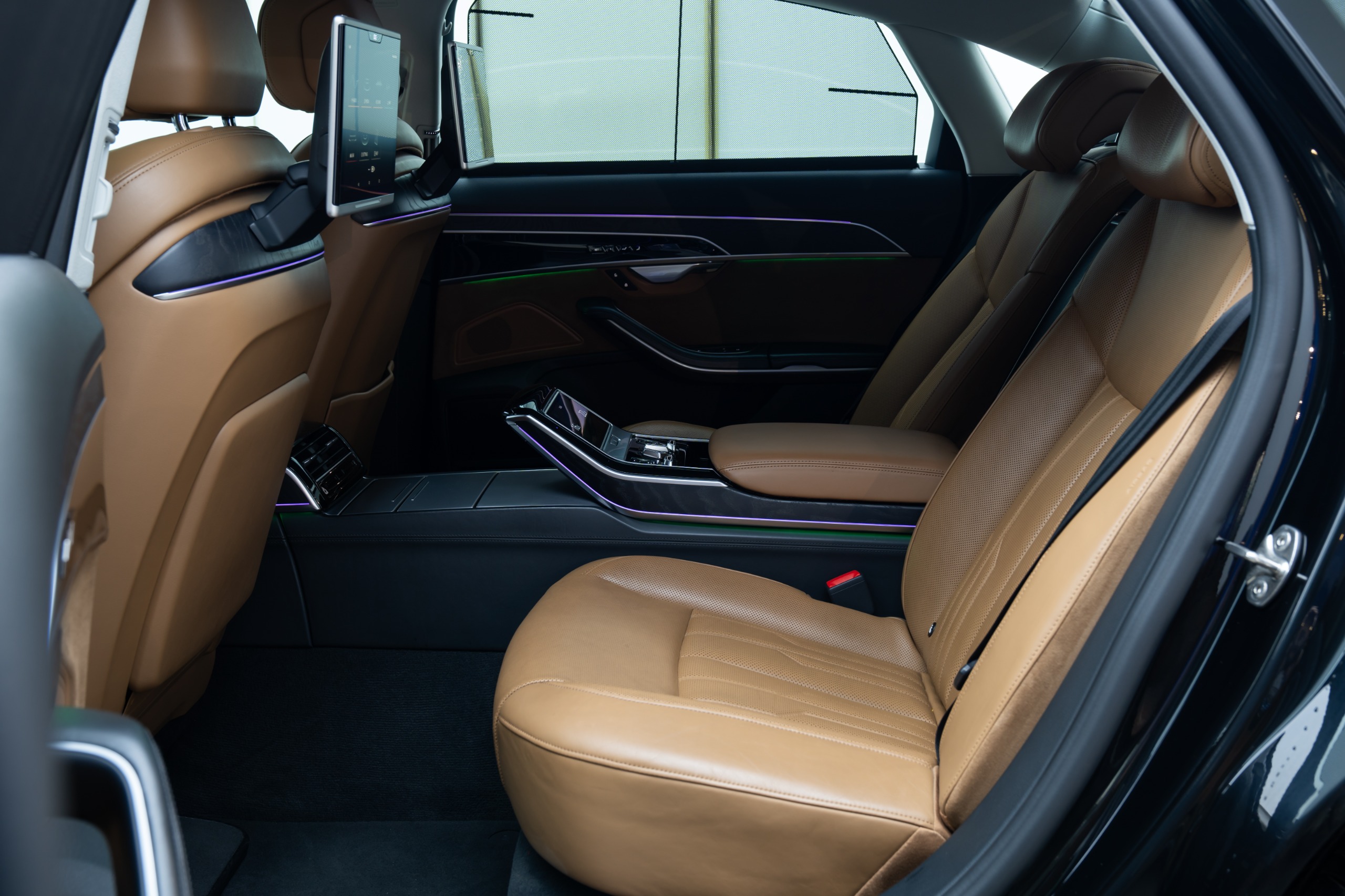 AUDI A8L 55 TFSI QUATTRO