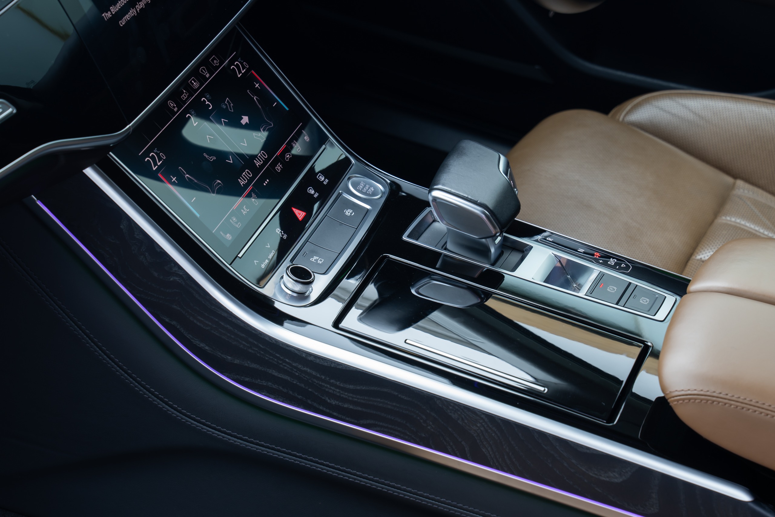 AUDI A8L 55 TFSI QUATTRO