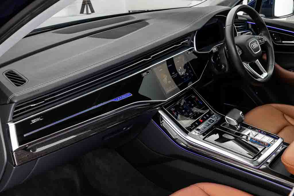 Audi Q7 Technology 55 TFSI