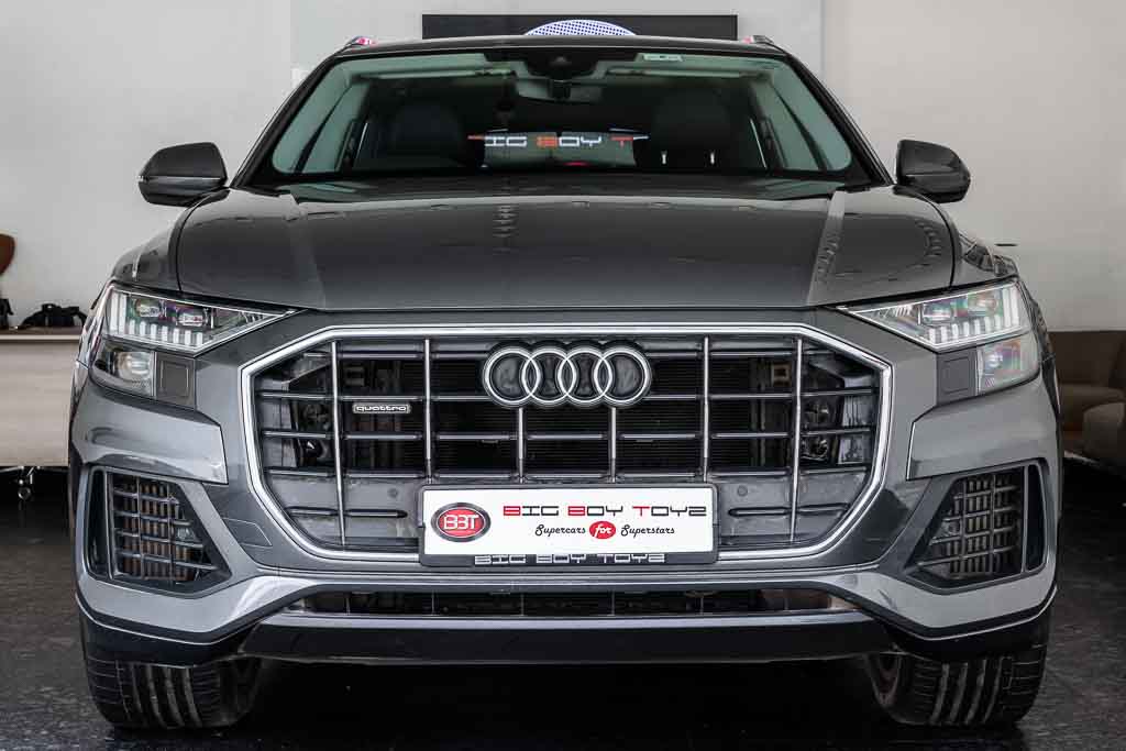 Audi Q8 55 TFSI Celebration