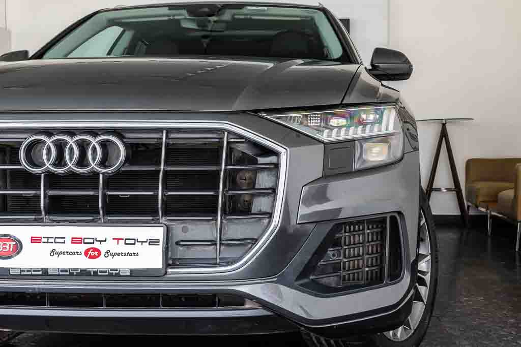 Audi Q8 55 TFSI Celebration