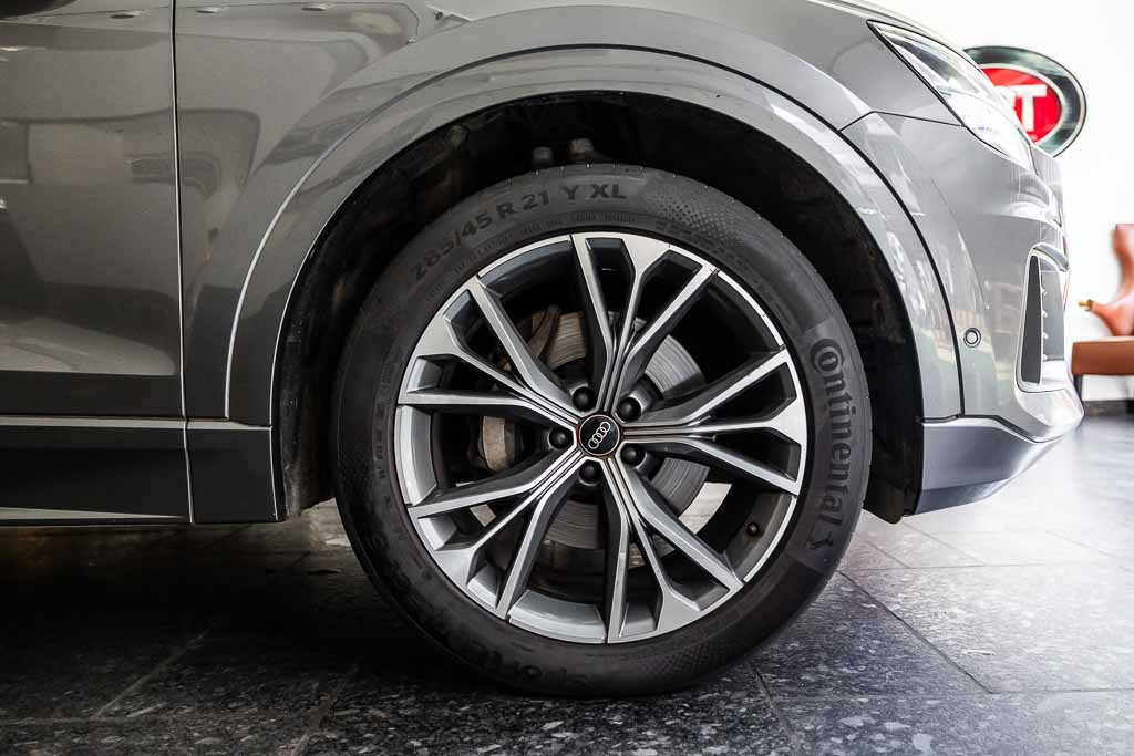 Audi Q8 55 TFSI Celebration