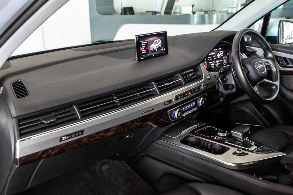 AUDI Q7 TECHNOLOGY PACK