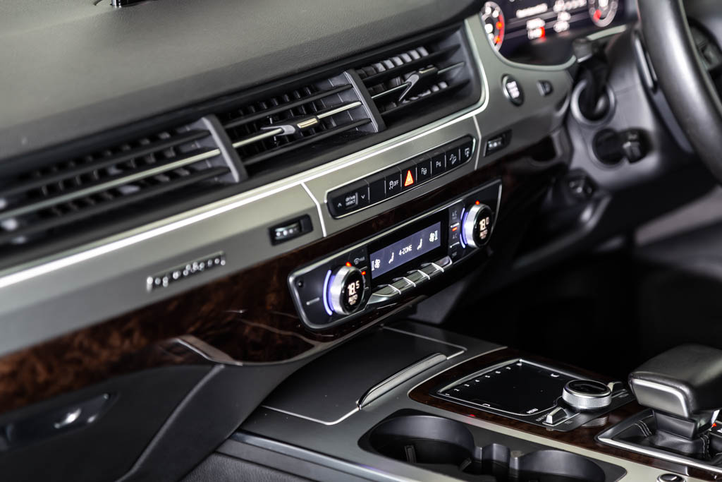 AUDI Q7 TECHNOLOGY PACK