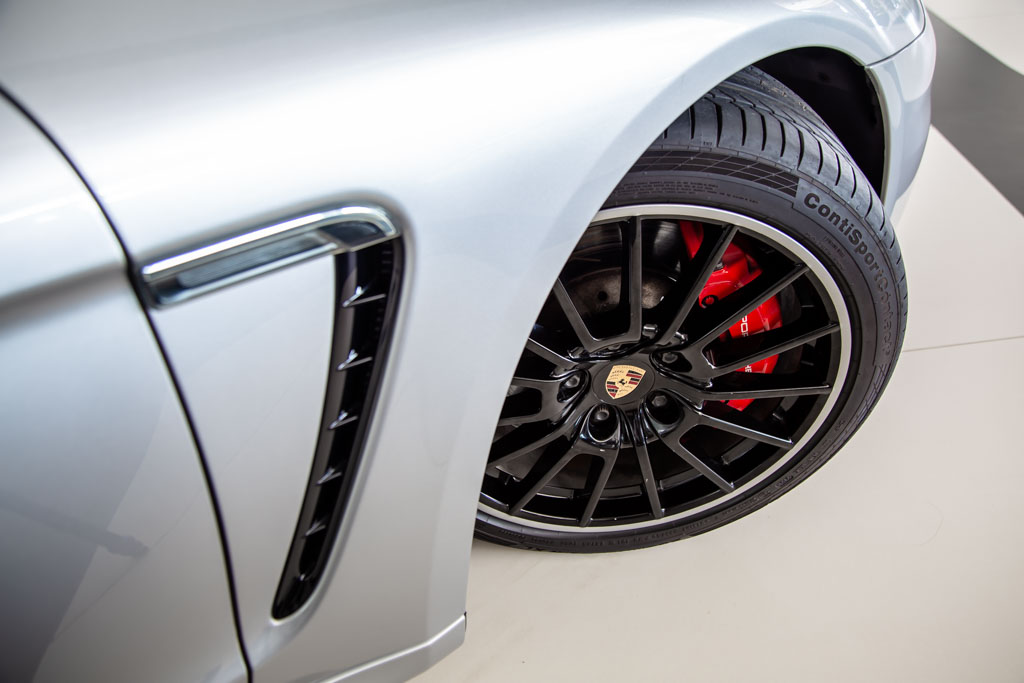 Porsche Panamera GTS