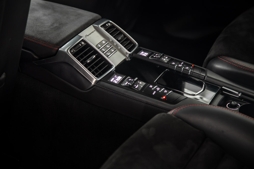 Porsche Panamera GTS