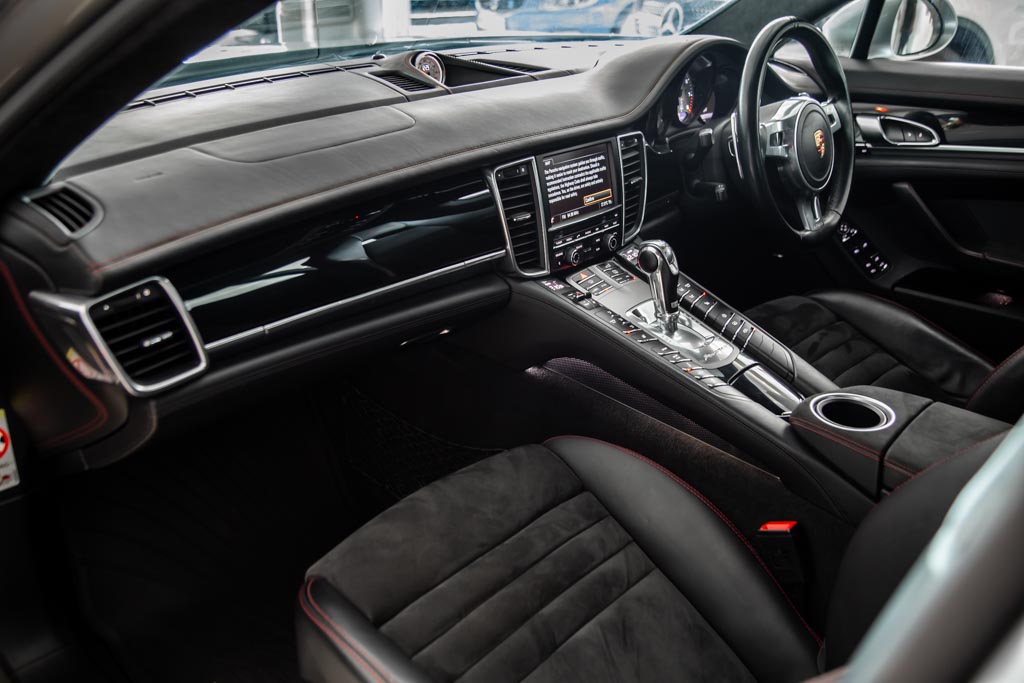 Porsche Panamera GTS