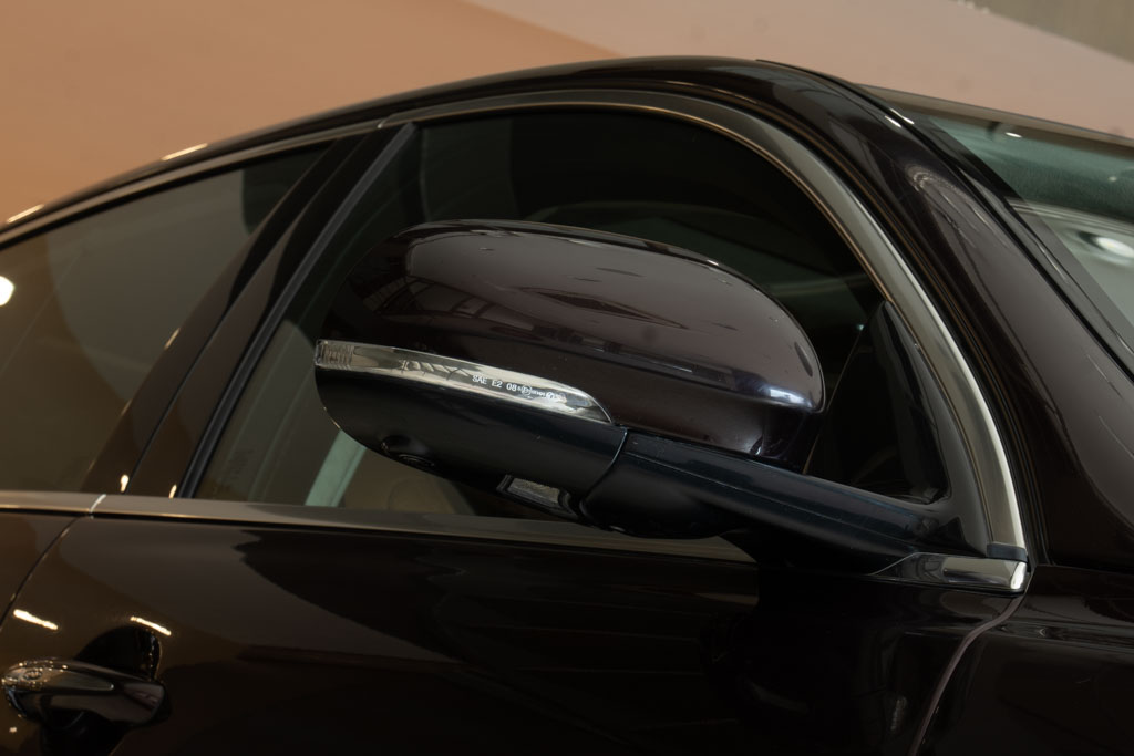 Jaguar XJL Portfolio