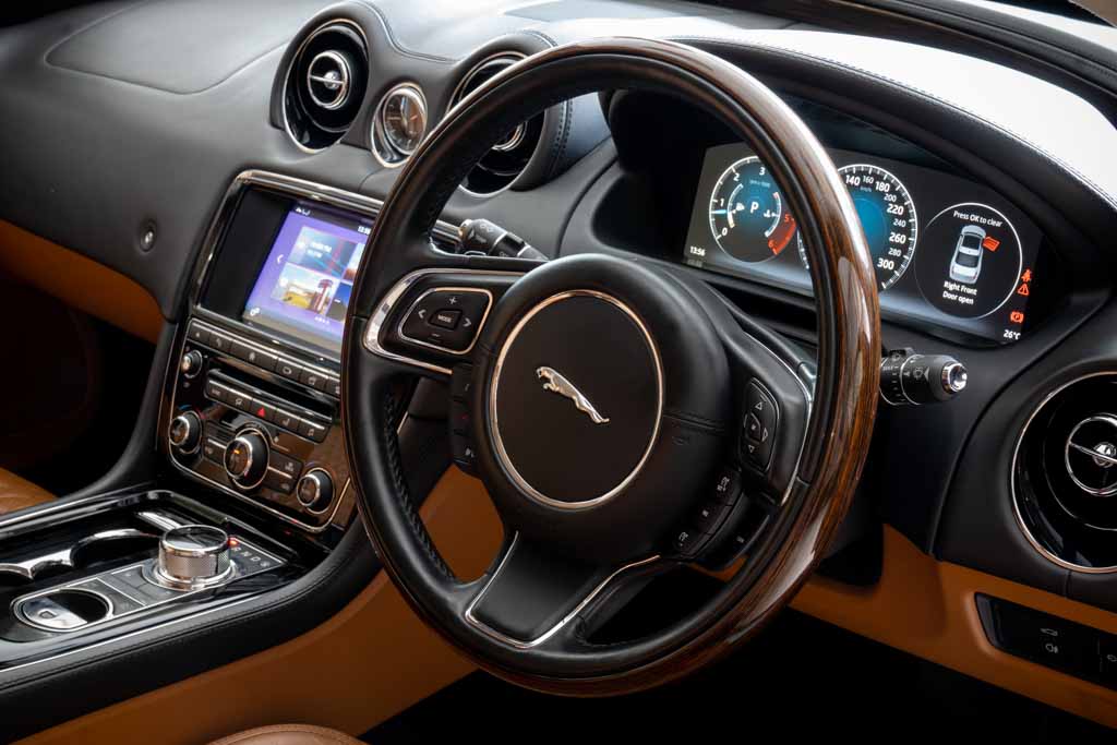 Jaguar XJL Portfolio