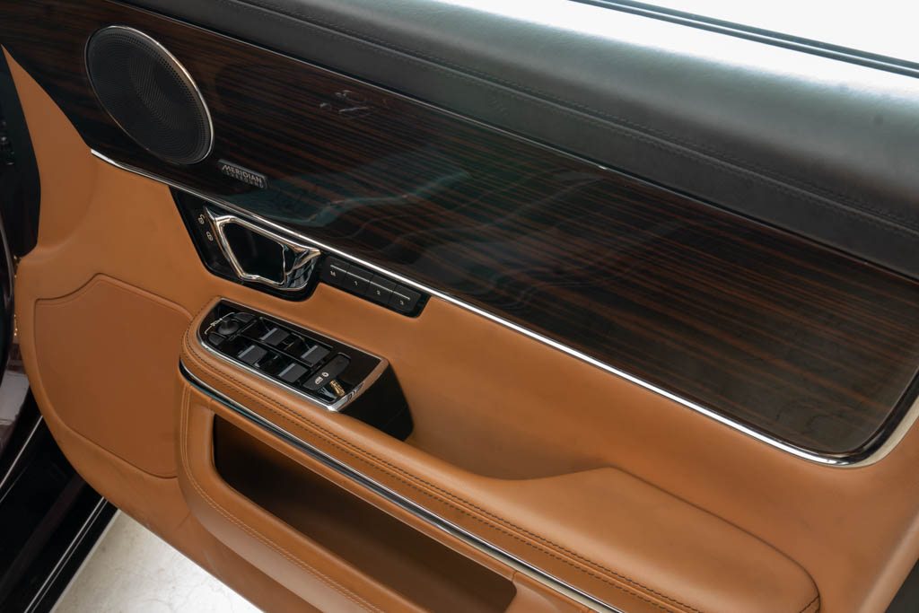 Jaguar XJL Portfolio