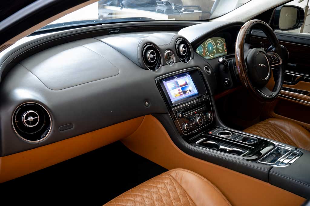 Jaguar XJL Portfolio