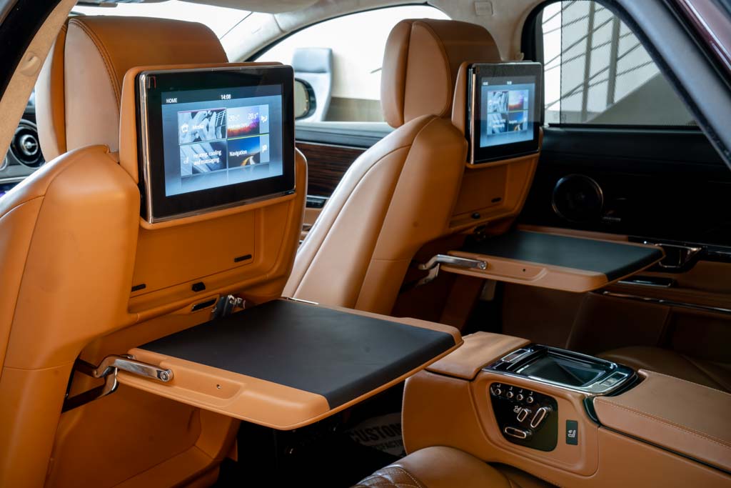 Jaguar XJL Portfolio