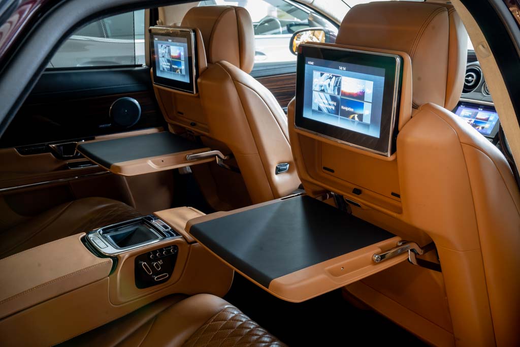 Jaguar XJL Portfolio