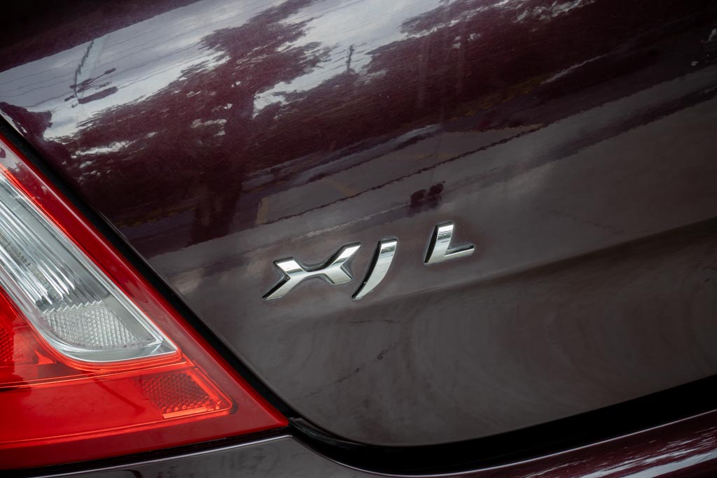 Jaguar XJL Portfolio