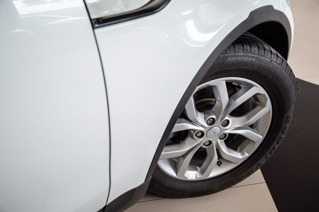 LAND ROVER DISCOVERY SE