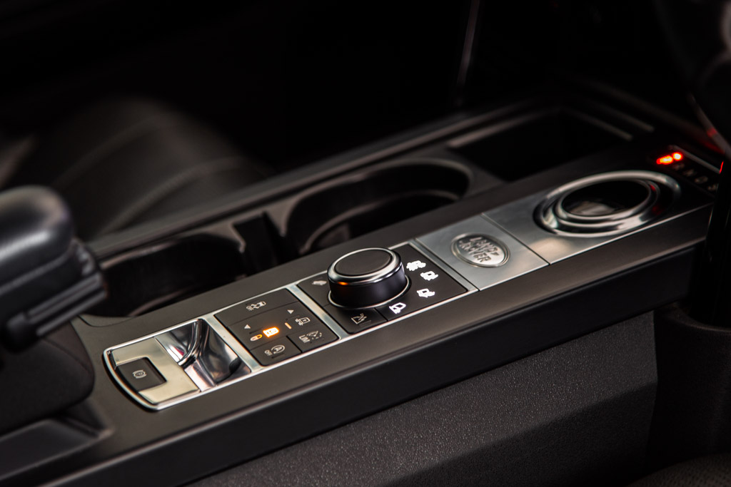 LAND ROVER DISCOVERY SE