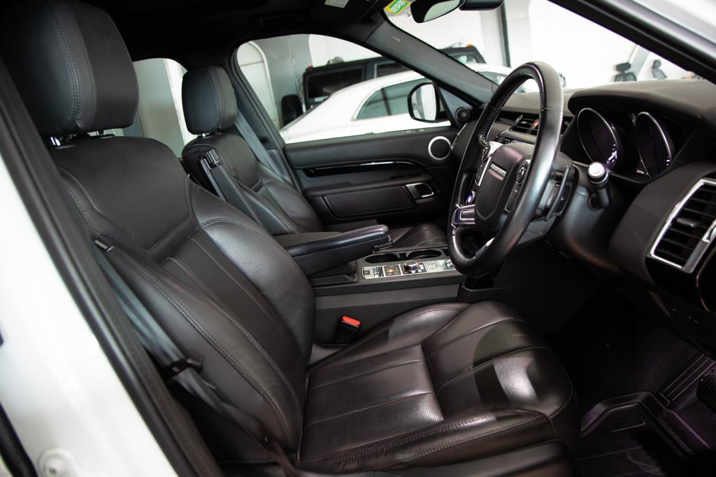 LAND ROVER DISCOVERY SE