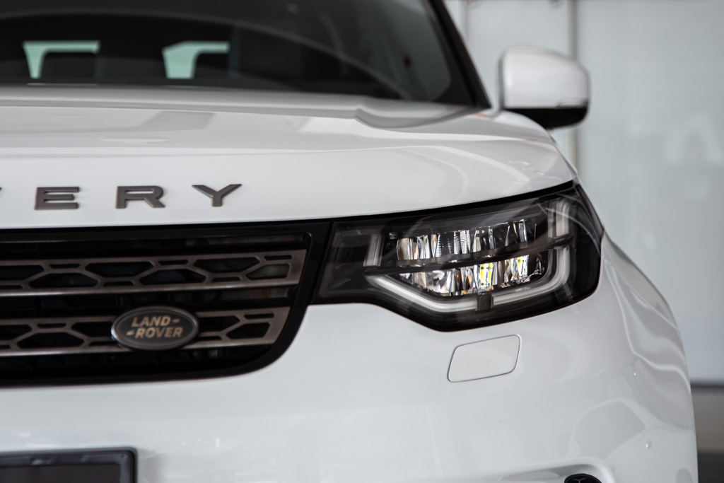 LAND ROVER DISCOVERY SE