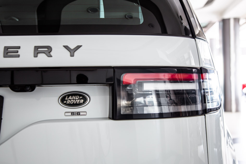 LAND ROVER DISCOVERY SE