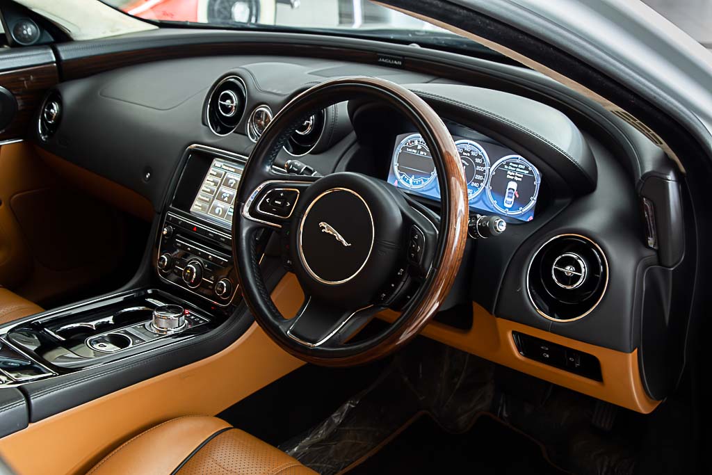 JAGUAR XJL PORTFOLIO