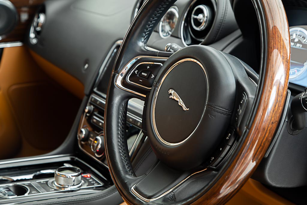JAGUAR XJL PORTFOLIO